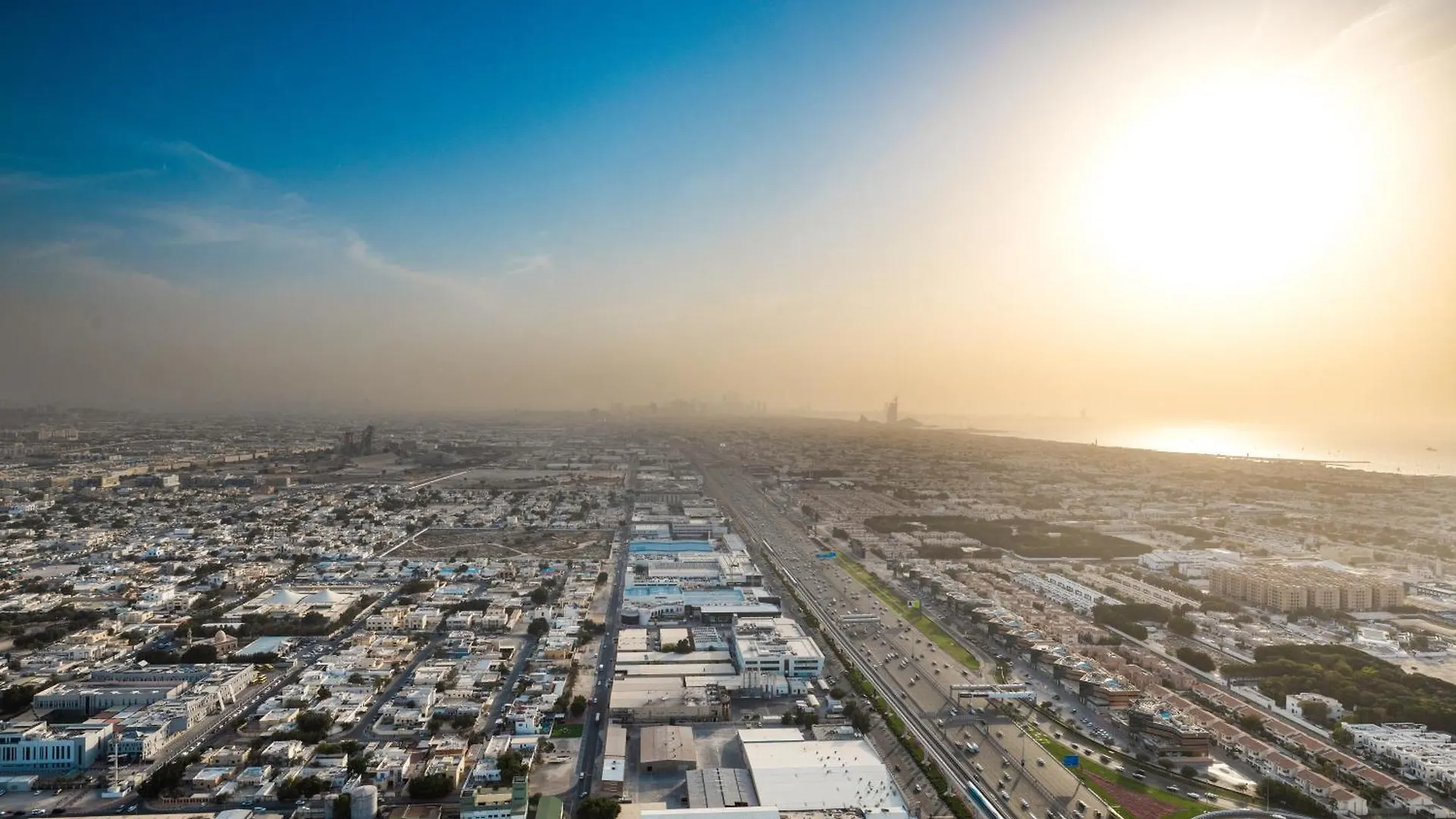 Aliving Relaxing 2Br Apartment Aykon City Dubai